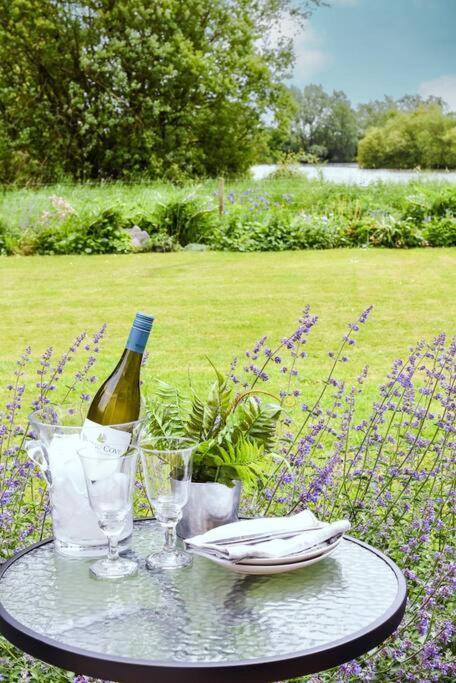The Hideaway @ Flagham Cottage. Malmesbury Buitenkant foto