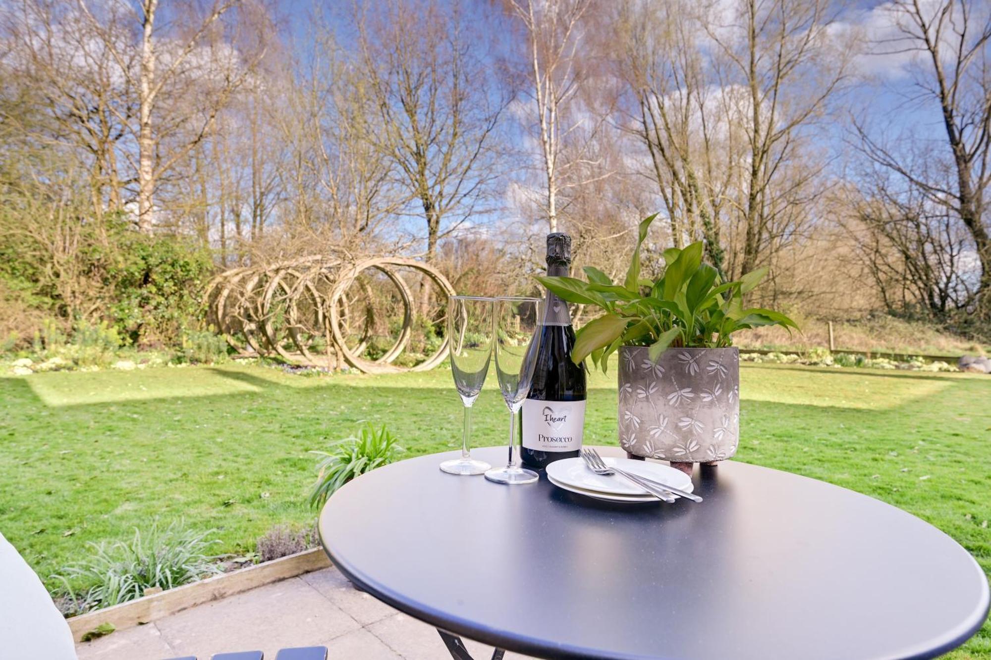 The Hideaway @ Flagham Cottage. Malmesbury Buitenkant foto